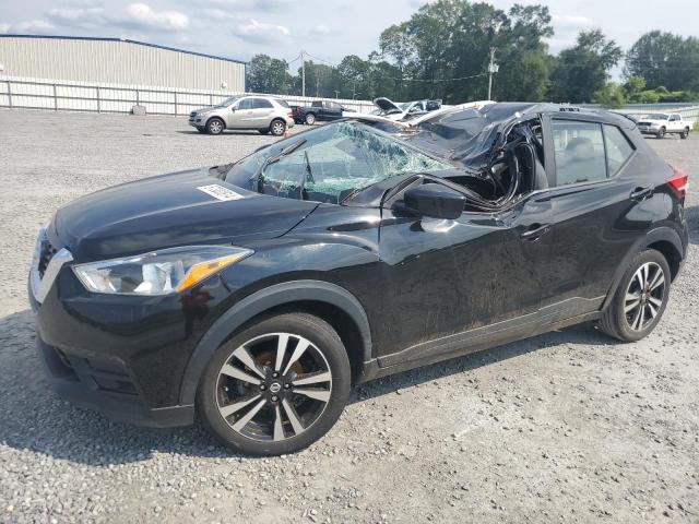  Salvage Nissan Kicks