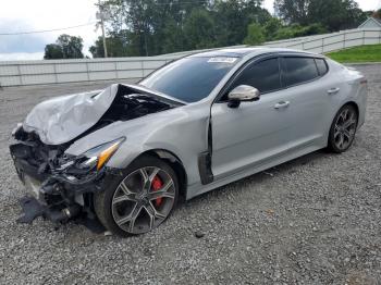  Salvage Kia Stinger