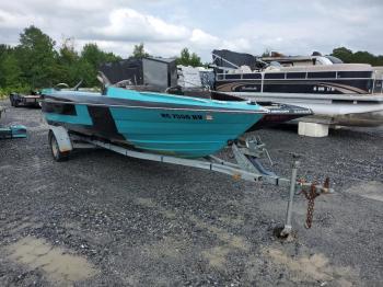  Salvage Bayliner Boat