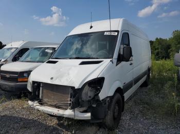  Salvage Mercedes-Benz Sprinter