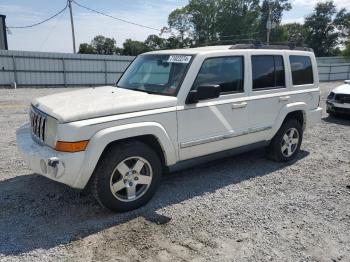  Salvage Jeep Commander