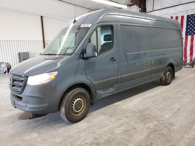  Salvage Mercedes-Benz Sprinter