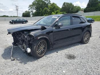  Salvage Porsche Cayenne