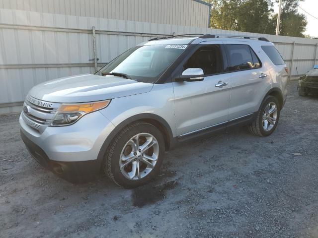  Salvage Ford Explorer