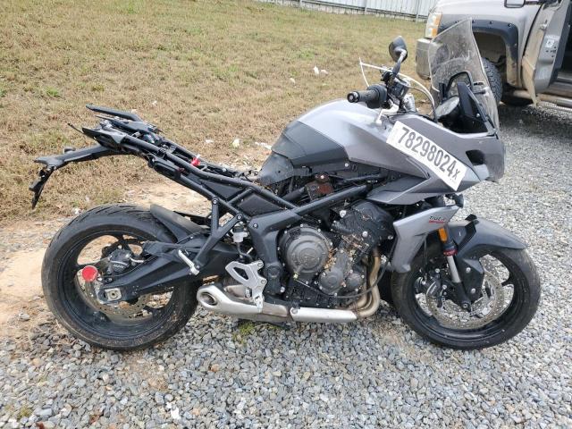  Salvage Triumph Motorcycle Tiger Spor