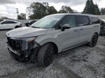  Salvage Kia Carnival