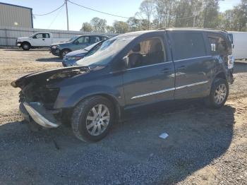  Salvage Chrysler Minivan