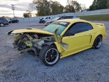  Salvage Ford Mustang