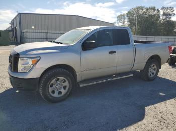  Salvage Nissan Titan