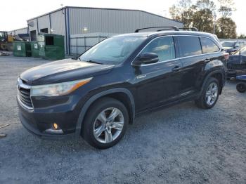  Salvage Toyota Highlander