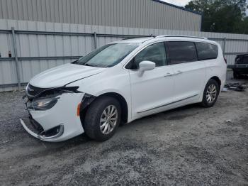  Salvage Chrysler Pacifica