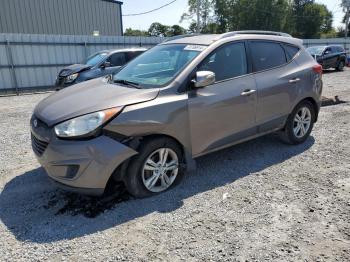  Salvage Hyundai TUCSON