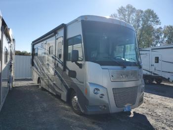  Salvage Winnebago Sunstar