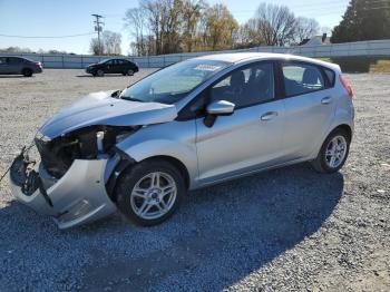  Salvage Ford Fiesta