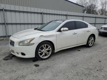  Salvage Nissan Maxima