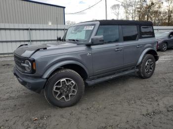  Salvage Ford Bronco