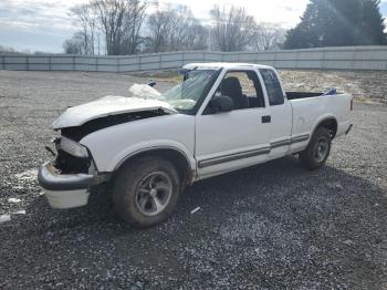  Salvage Chevrolet S-10