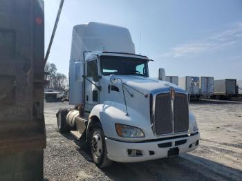  Salvage Kenworth Constructi