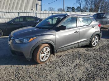  Salvage Nissan Kicks