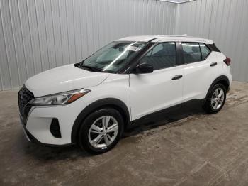  Salvage Nissan Kicks