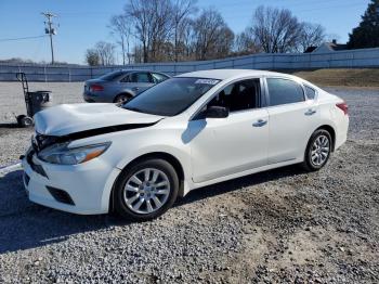  Salvage Nissan Altima