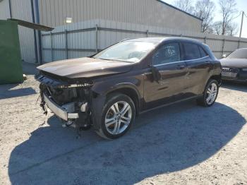  Salvage Mercedes-Benz GLA