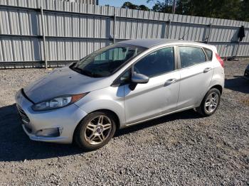  Salvage Ford Fiesta