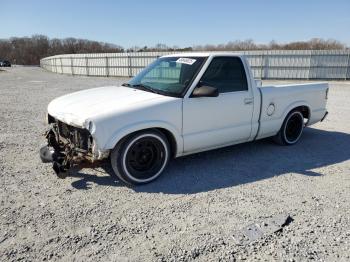  Salvage Chevrolet S-10