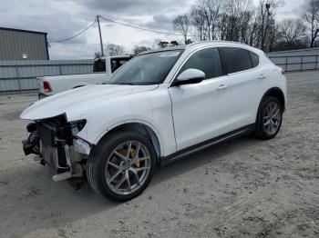  Salvage Alfa Romeo Stelvio