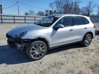  Salvage Porsche Cayenne