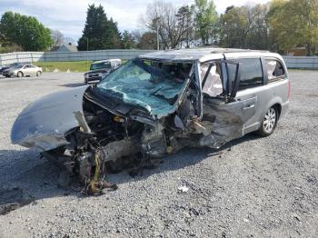  Salvage Chrysler Minivan