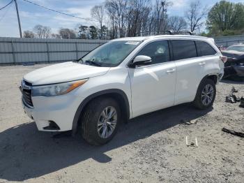  Salvage Toyota Highlander