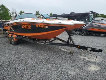  Salvage Mastercraft Boat