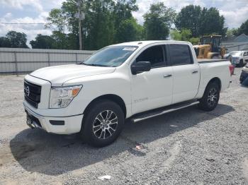  Salvage Nissan Titan