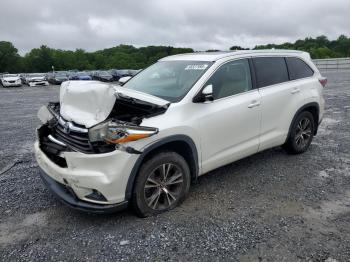  Salvage Toyota Highlander