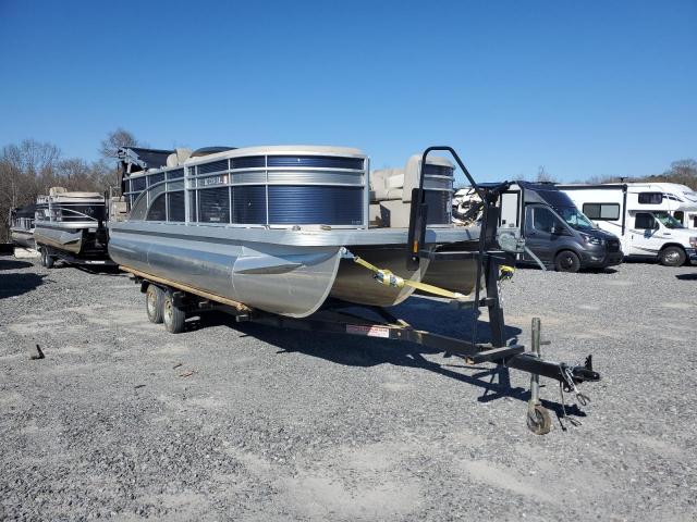 Salvage Bennington Marine Pontoon