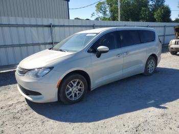  Salvage Chrysler Pacifica