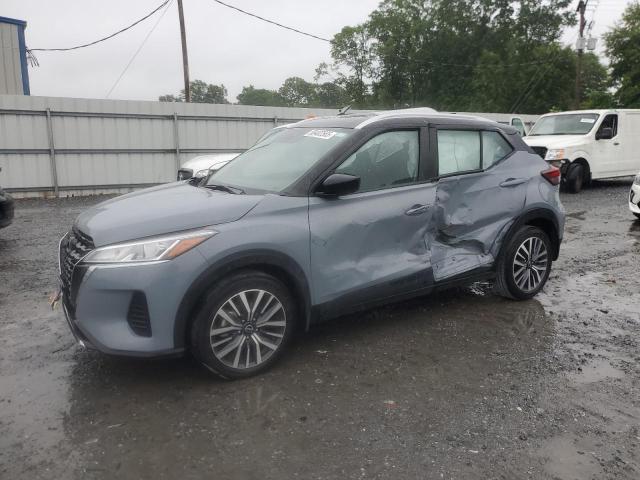  Salvage Nissan Kicks