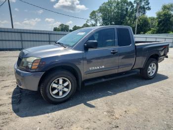  Salvage Nissan Titan