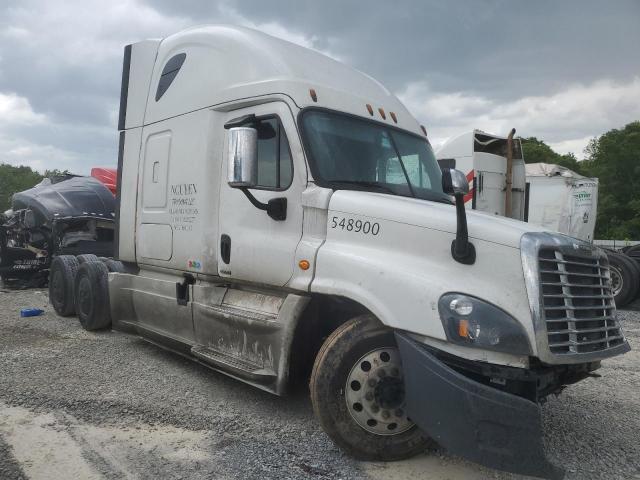  Salvage Freightliner Cascadia 1