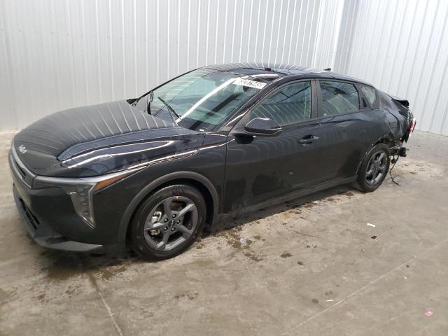 Salvage Kia K4 Lx