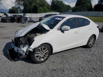  Salvage Toyota Yaris