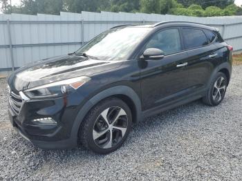  Salvage Hyundai TUCSON