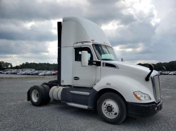  Salvage Kenworth T680