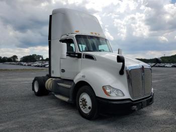  Salvage Kenworth T680