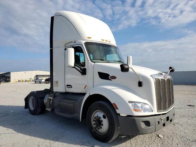  Salvage Peterbilt Tractor 579