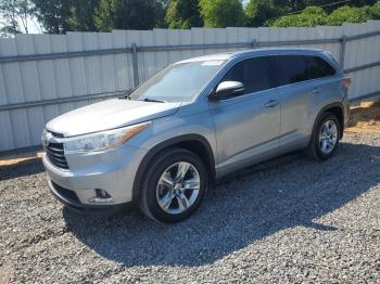  Salvage Toyota Highlander