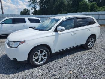  Salvage Mitsubishi Outlander