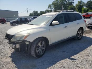  Salvage Nissan Pathfinder