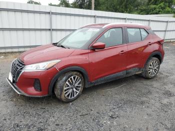  Salvage Nissan Kicks